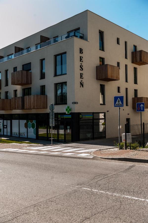 Apartmany Besen Bešeňová Buitenkant foto