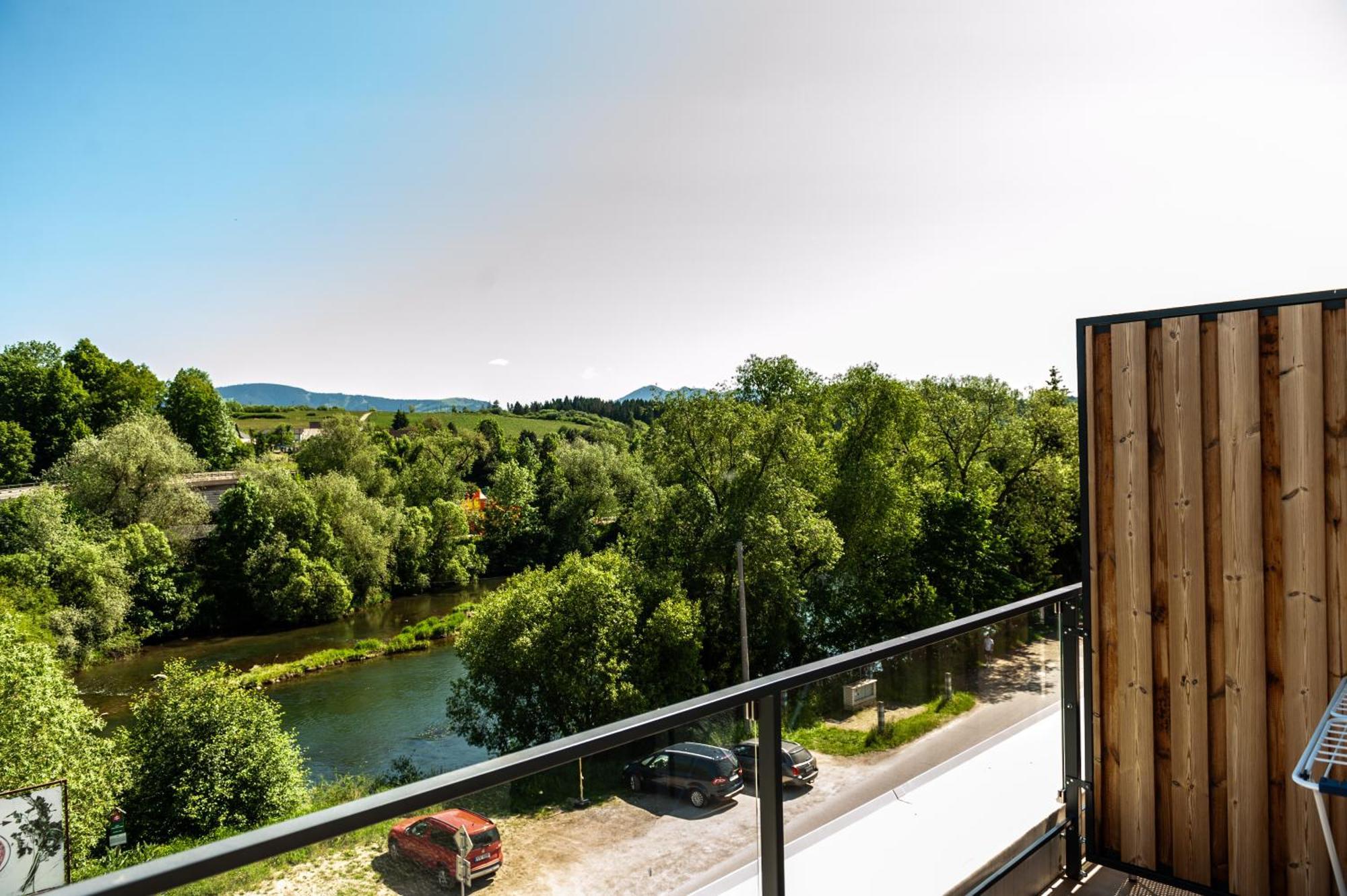 Apartmany Besen Bešeňová Buitenkant foto