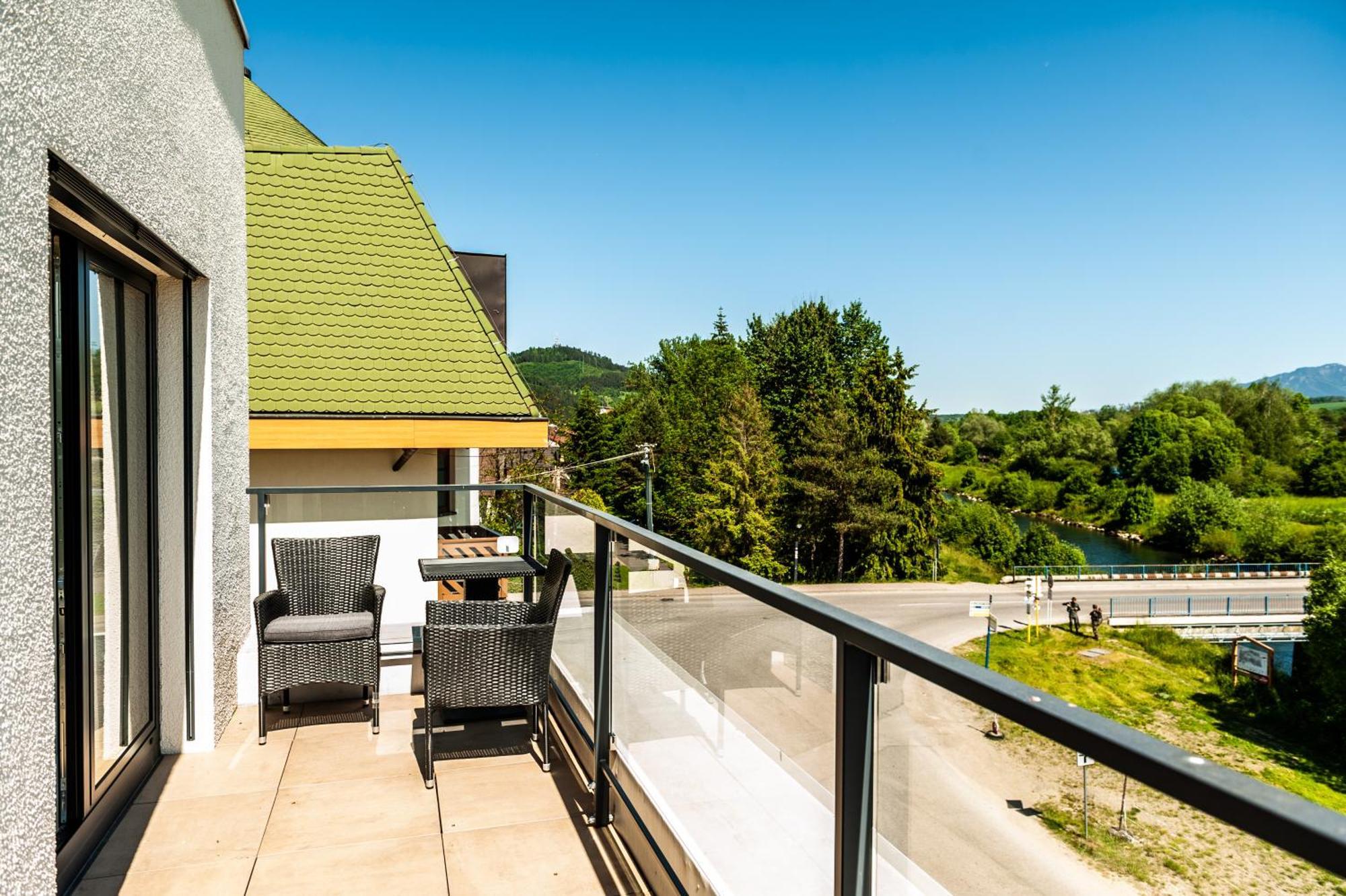 Apartmany Besen Bešeňová Buitenkant foto